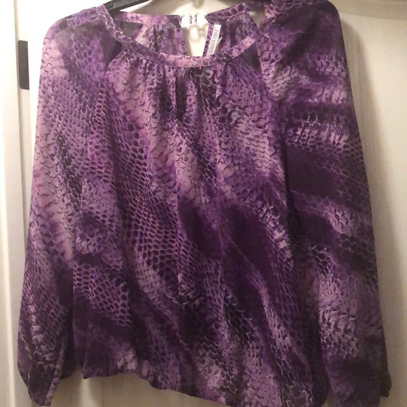 Jennifer Lopez blouse - Picture 4 of 4